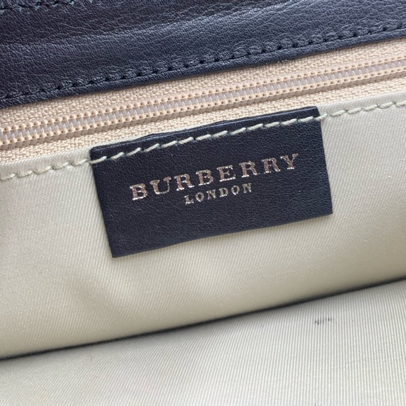 Auth Burberry Pink Boucle Wool Nova Check Plaid Lock Key Shoulder Bag Ex++ - Picture 7 of 12